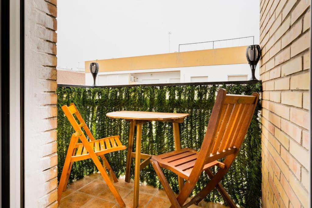 Apto Centrico, 2 Aparcamientos Privados, Bicis Sevilla Bagian luar foto