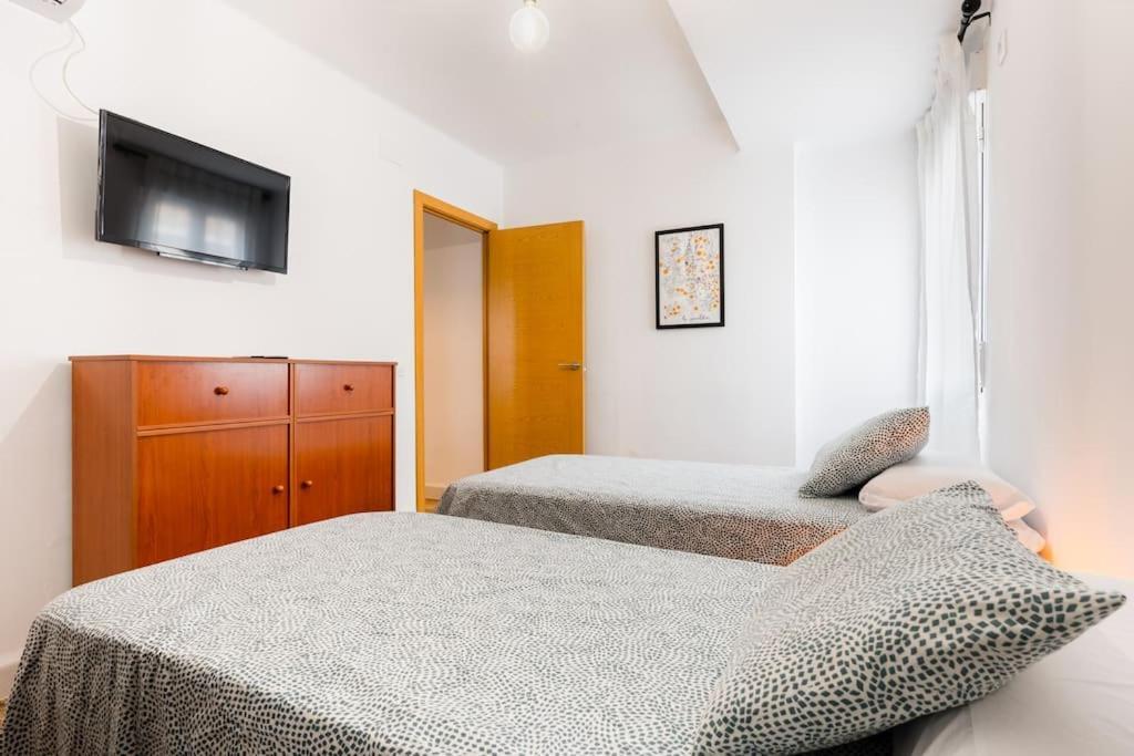 Apto Centrico, 2 Aparcamientos Privados, Bicis Sevilla Bagian luar foto